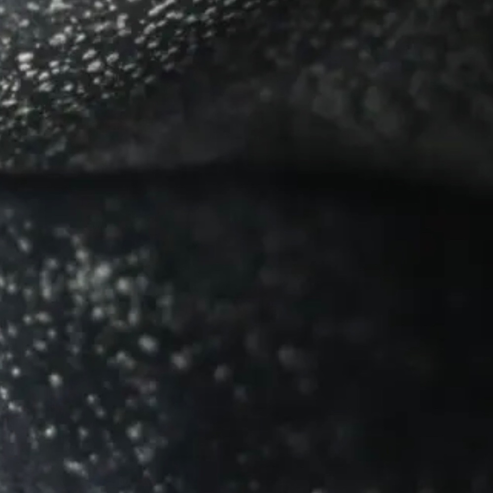 LV wallet along with code Epi black with logo on bottom right corner. . - Picture 7 of 10
